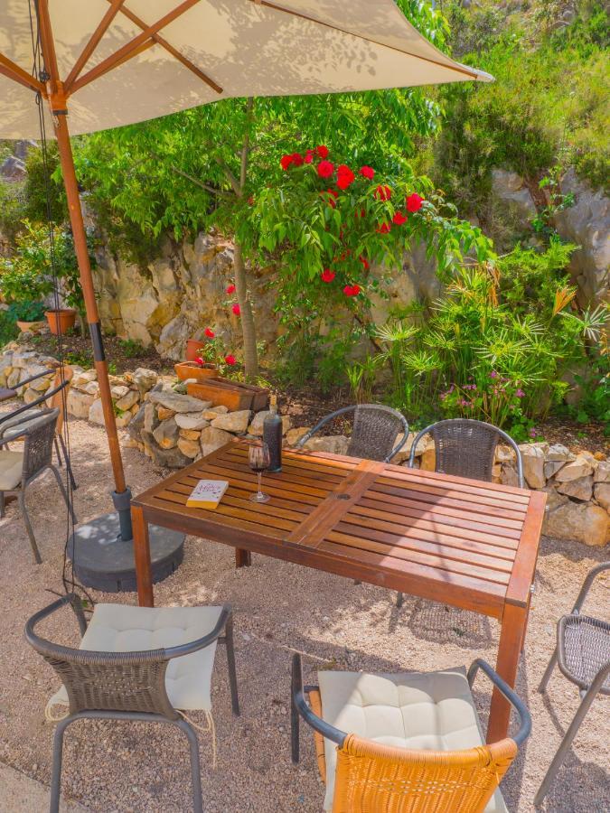 Hostel Kapa Хвар Екстер'єр фото