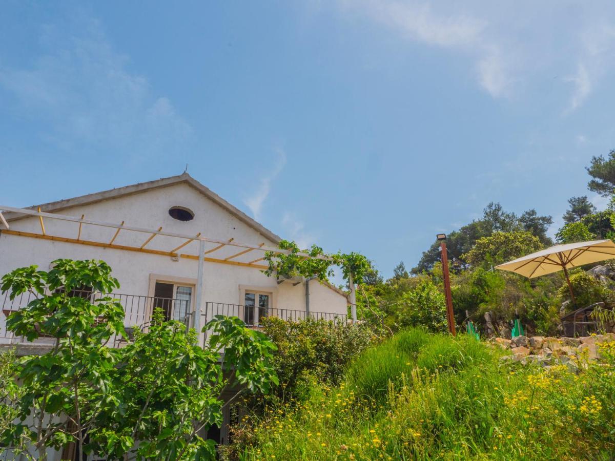 Hostel Kapa Хвар Екстер'єр фото